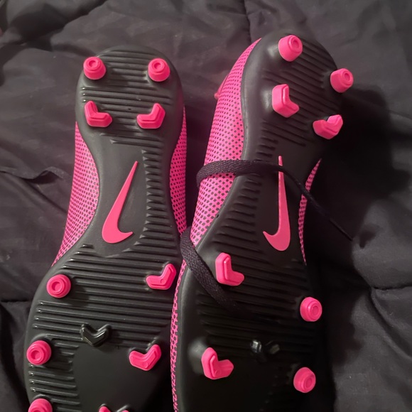 Shoes - Picture 2 of 2